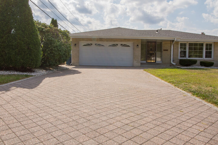 17230 Louis Court  South Holland IL 60473 photo