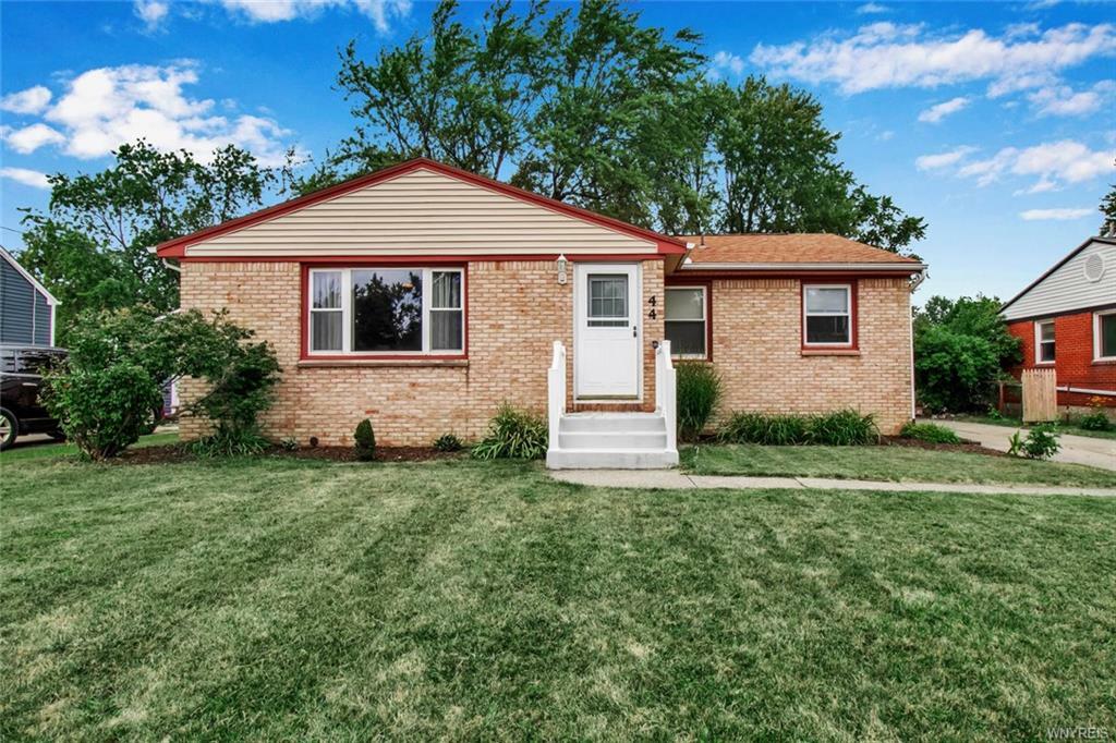 Property Photo: 44 Dover Drive NY 14224