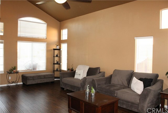 Property Photo:  30293 Stargazer Way  CA 92563 