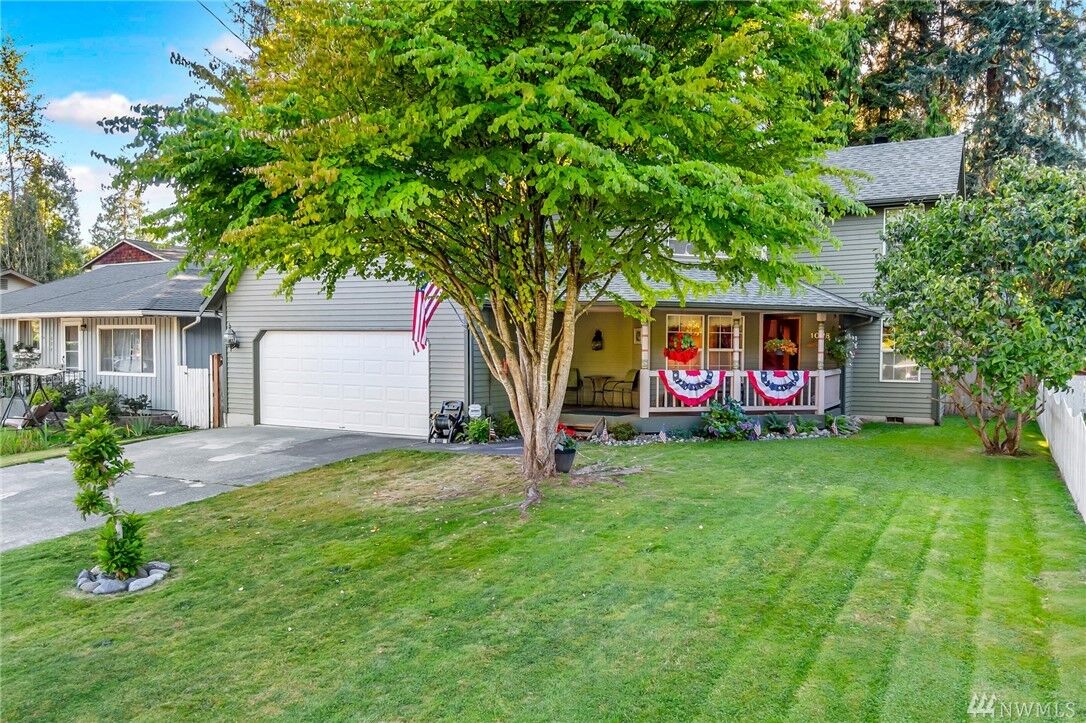 Property Photo: 1028 Avenue A WA 98290