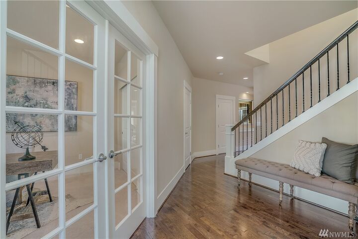 Property Photo:  5221 NE 9th Place  WA 98059 