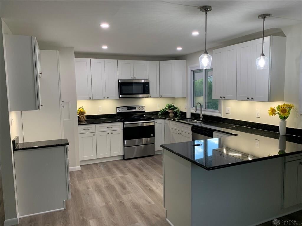 Property Photo: 5503 Haverfield Road OH 45432