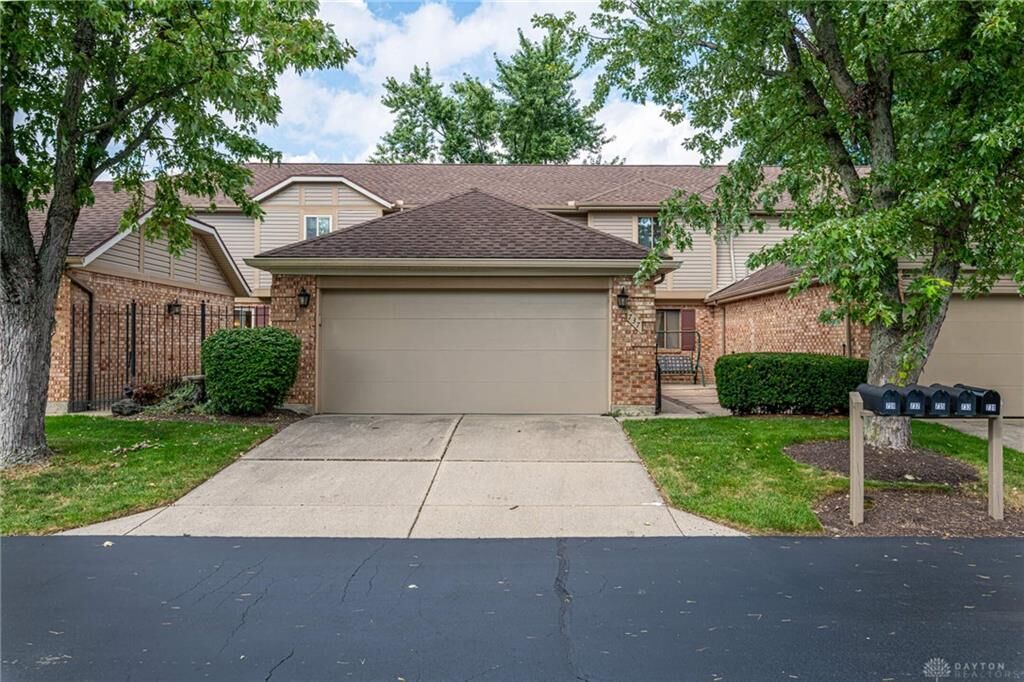 Property Photo:  737 Hidden Circle  OH 45458
