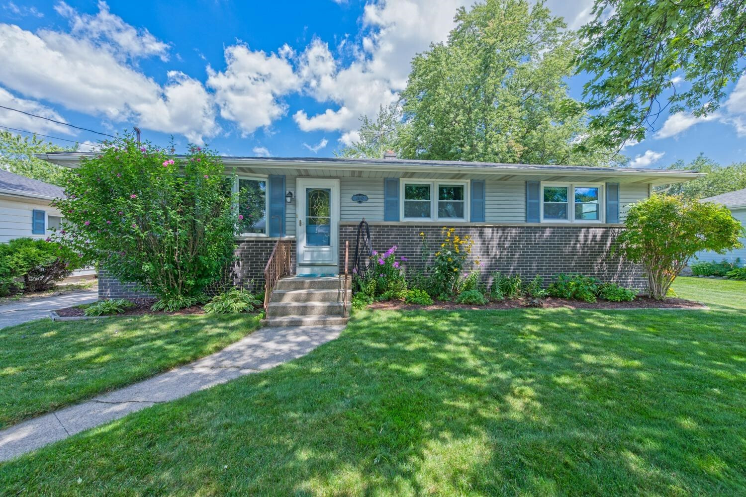 2847 43rd Street  Highland IN 46322 photo