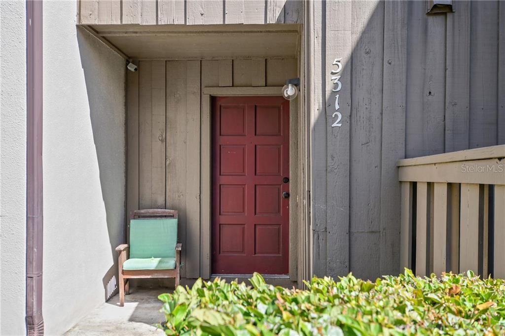 Property Photo: 5312 Burning Tree Drive B-07-T FL 32811