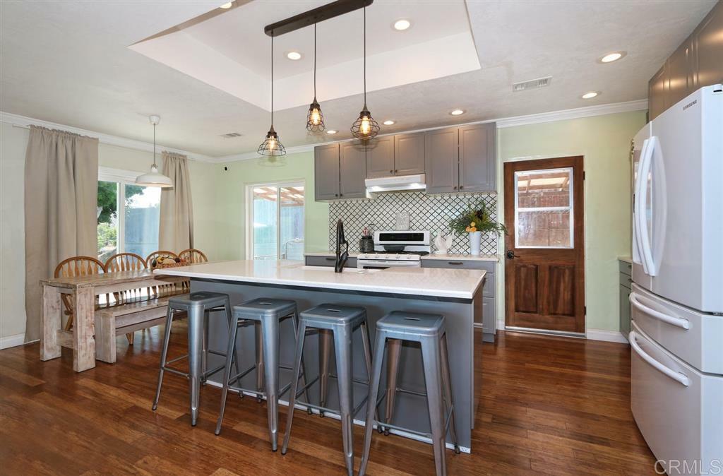 Property Photo: 2851 Highlands Blvd CA 91977