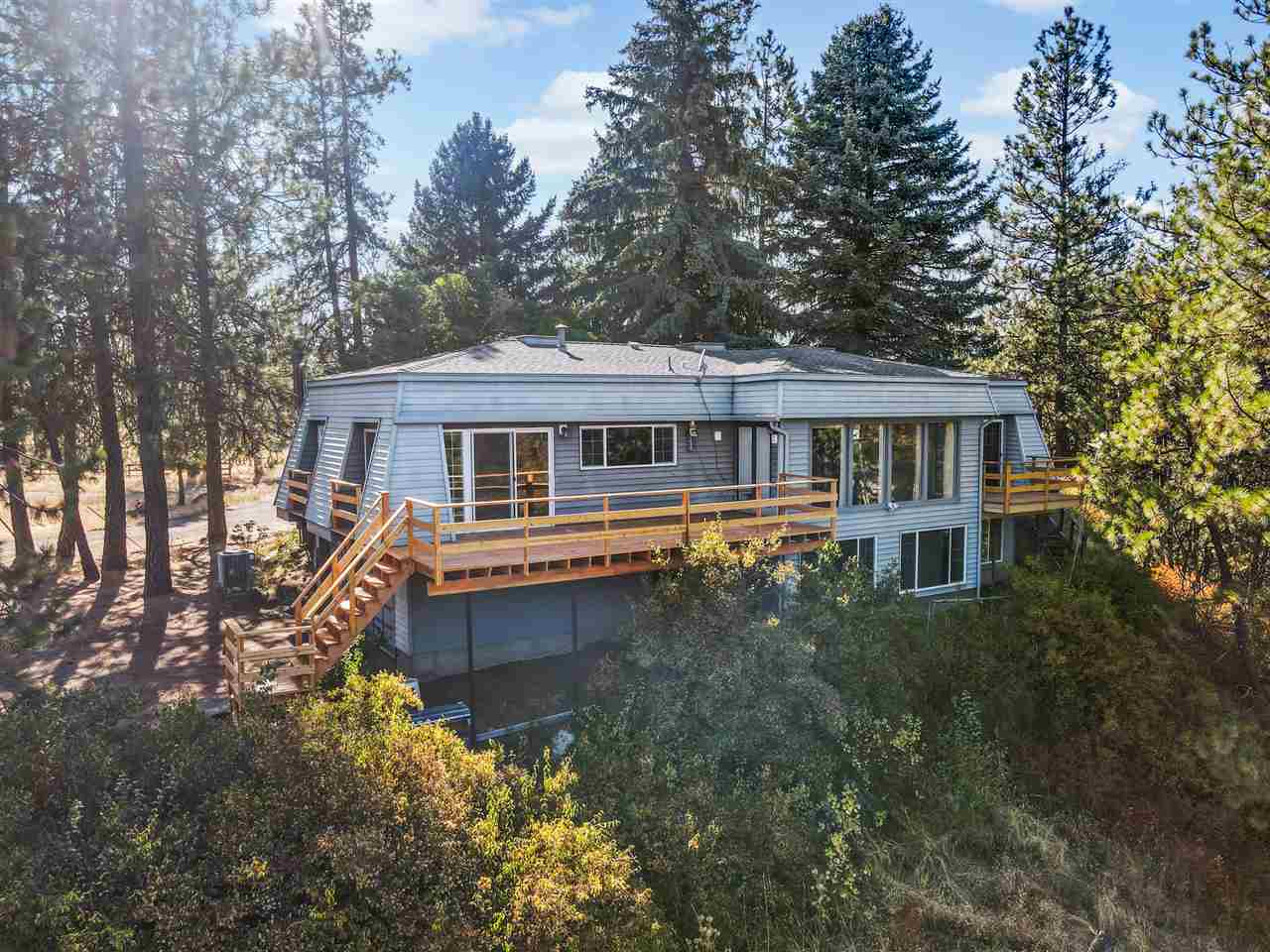 Property Photo:  15205 S 195 Hwy  WA 99031-9561 