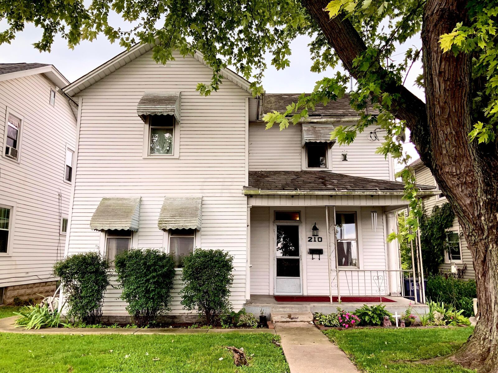 Property Photo:  210 N Cherry Street  OH 43130 