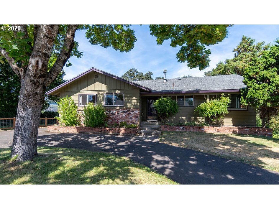 Property Photo: 2236 May OR 97031