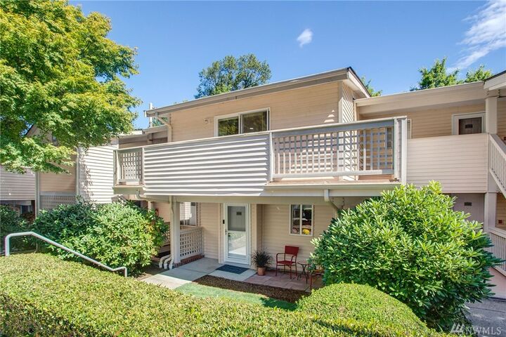 15805  Waynita Way NE D204  Bothell WA 98011 photo