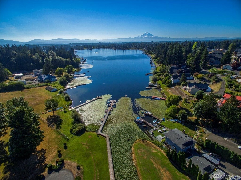 Property Photo: 25739 135th Ave SE 65 WA 98042