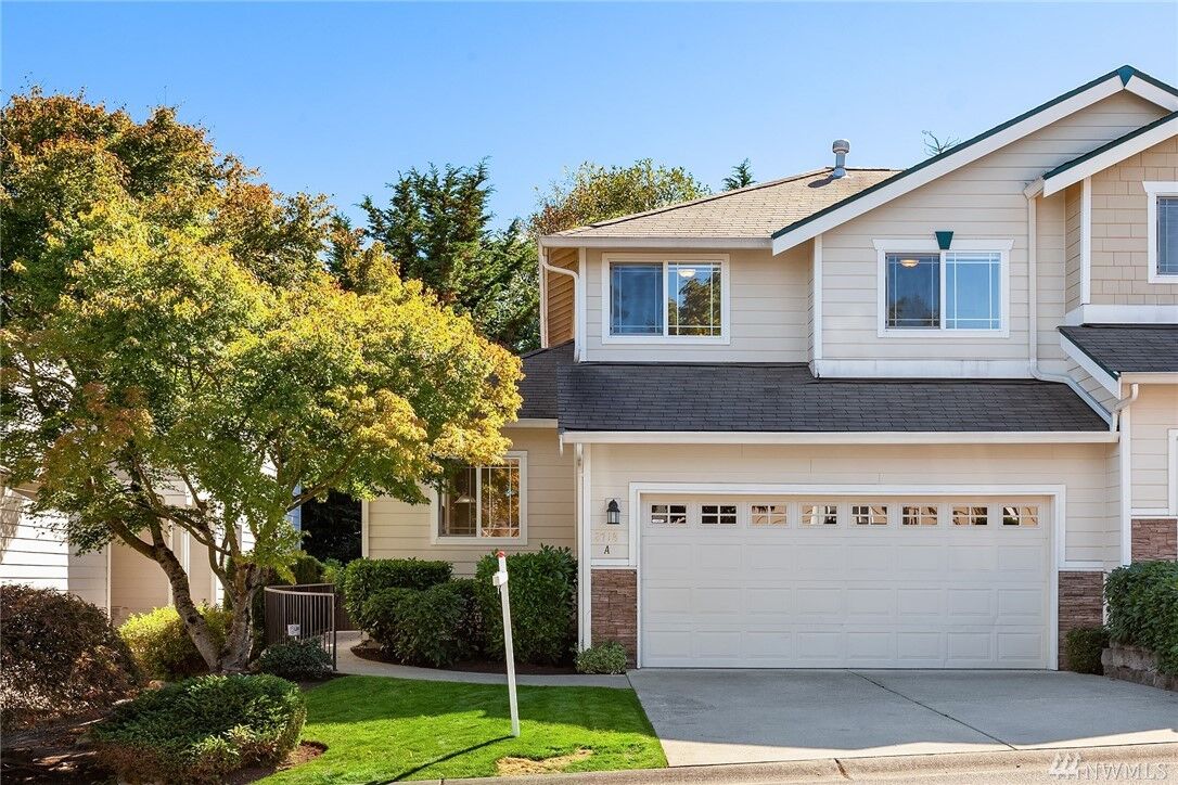 Property Photo:  2718  143rd Street SW 4A  WA 98087 