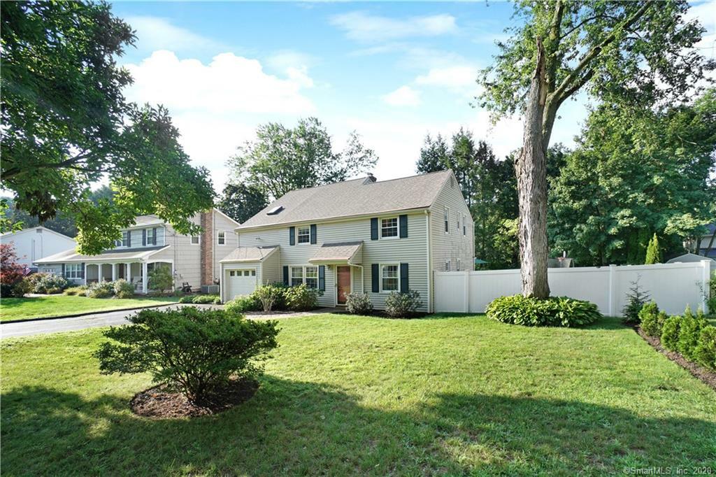 Property Photo:  200 Woodridge Drive South  CT 06902 