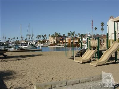 Property Photo:  1091 Dolphin Court  CA 93001 