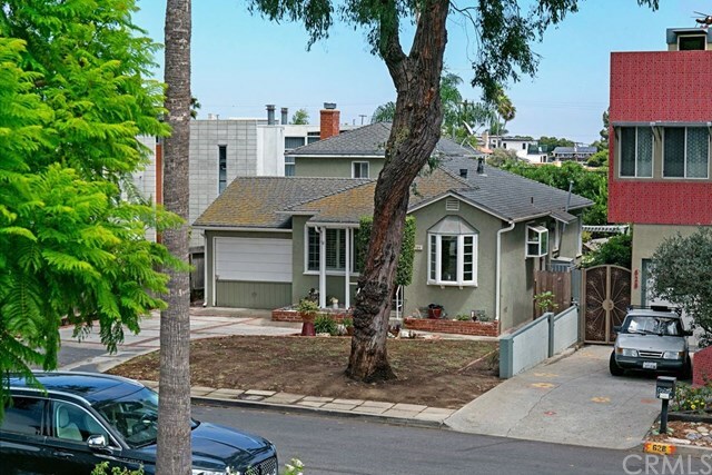 Property Photo:  626 S Irena Avenue  CA 90277 