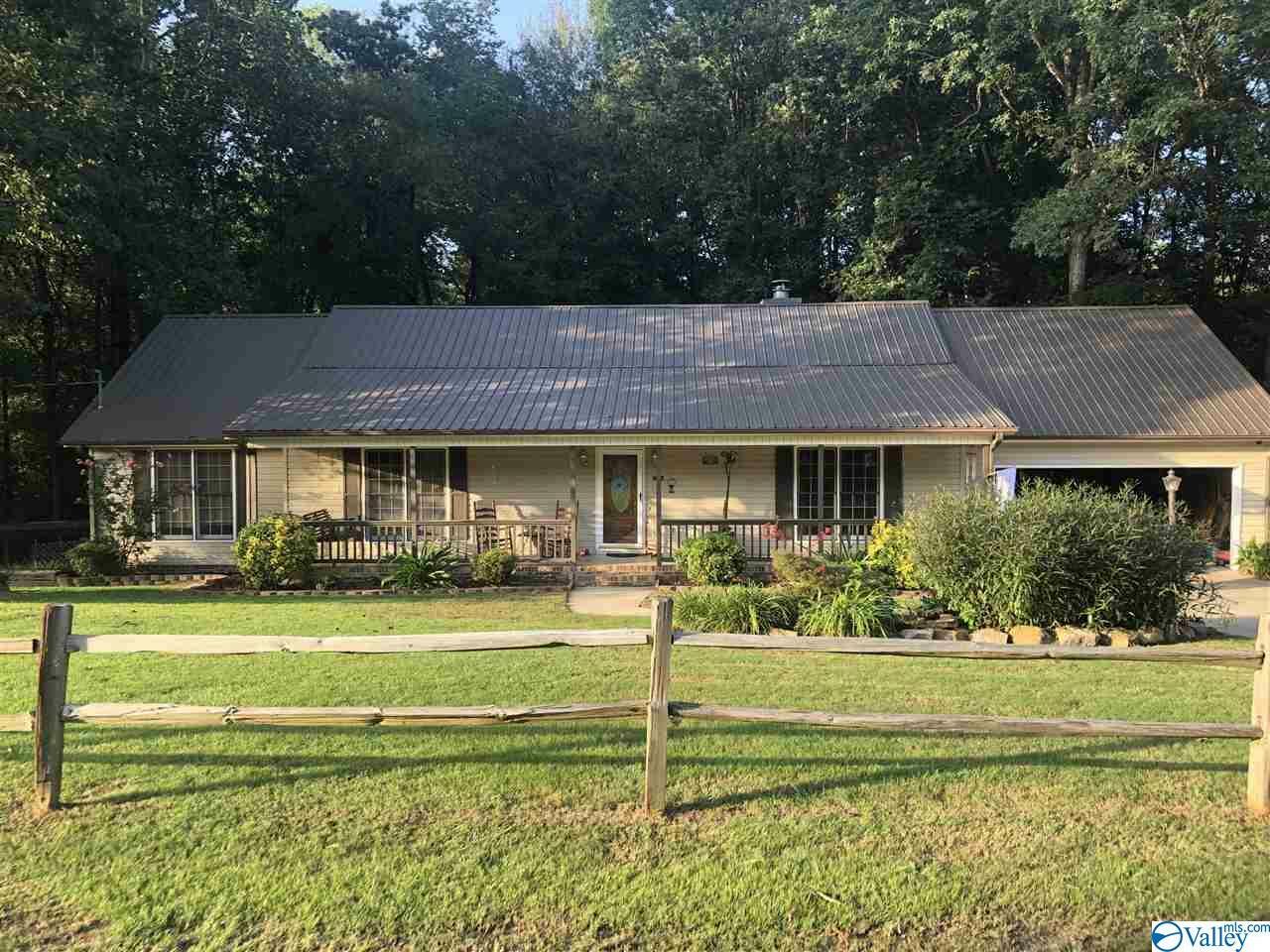 Property Photo:  2375 N Waid Circle  AL 35907 