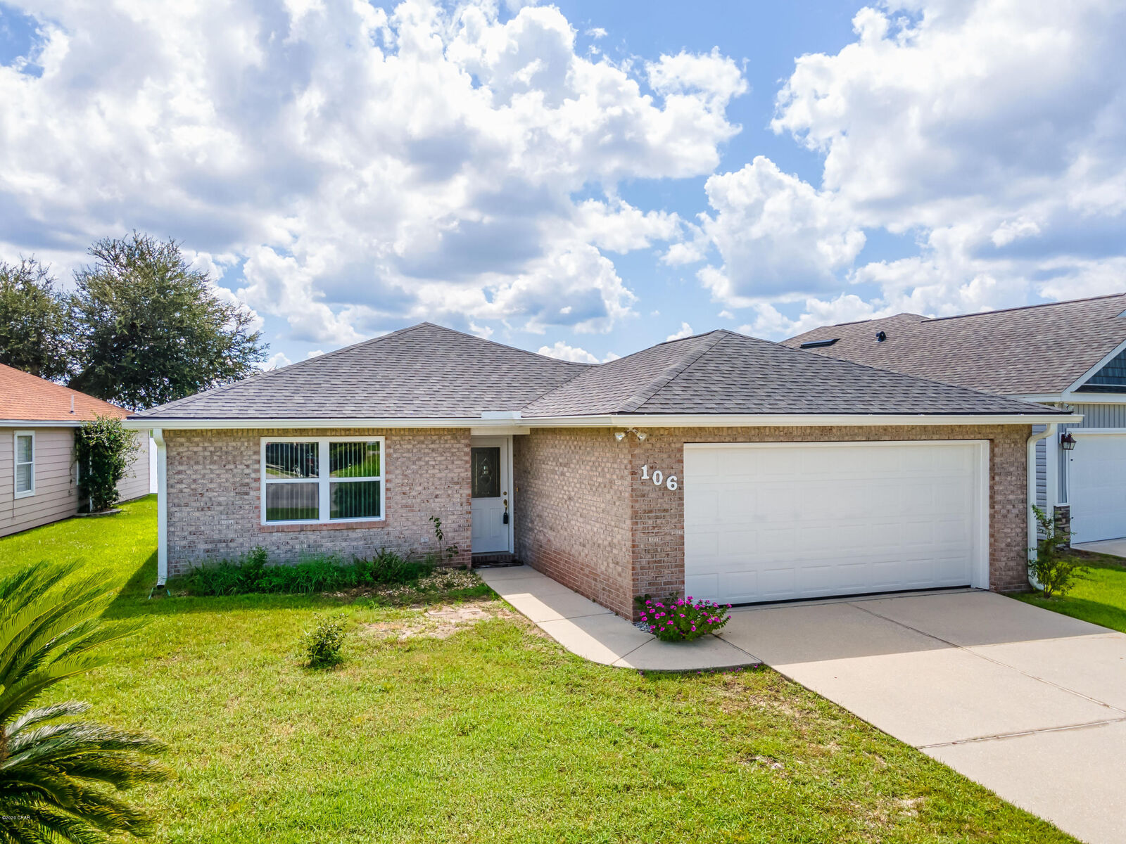 Property Photo: 106 Lakeridge Drive FL 32405