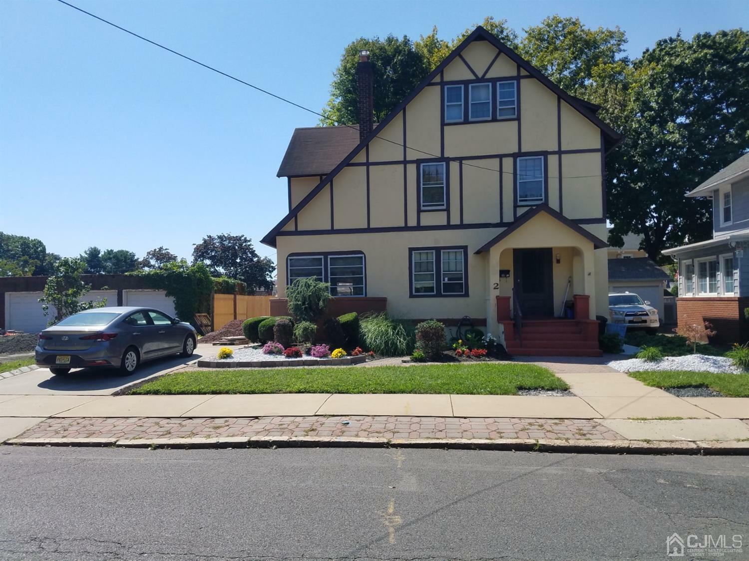 Property Photo:  2 Edgeworth Place  NJ 08901 