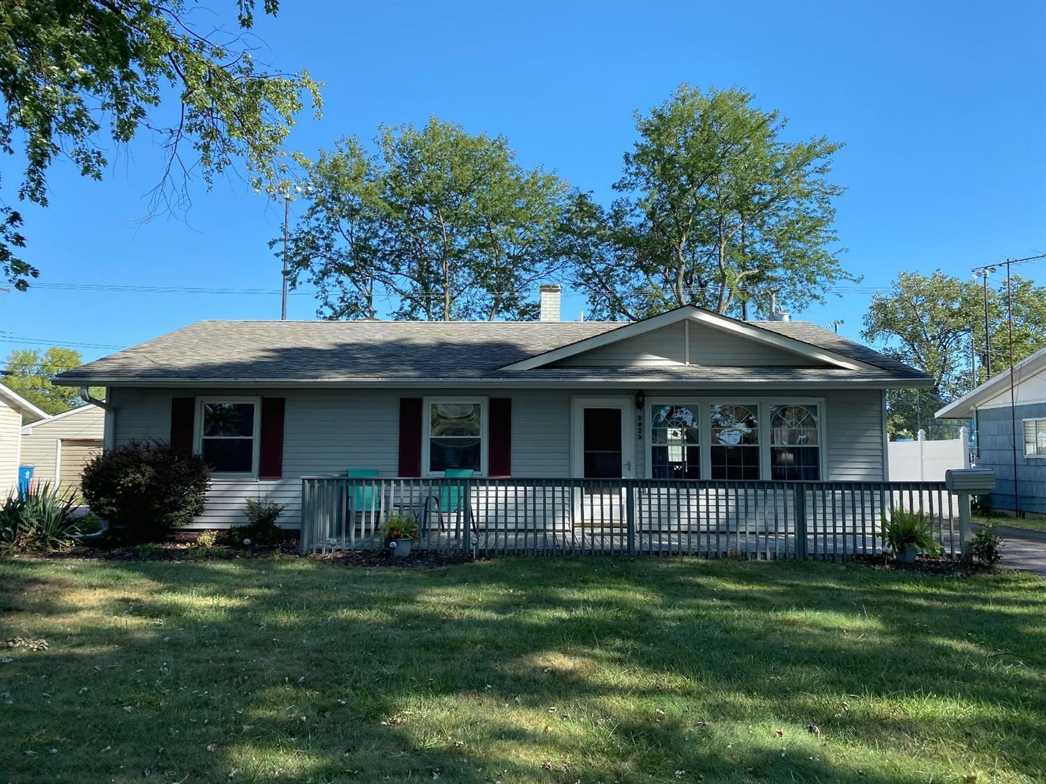 Property Photo: 3023 Glenwood Street IN 46322