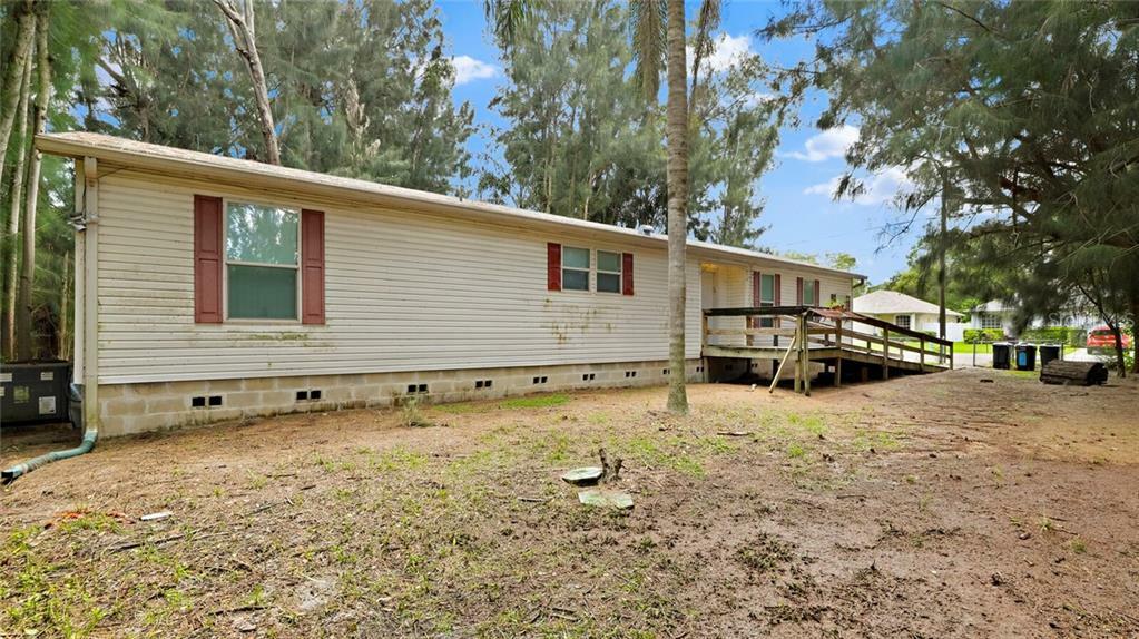 Property Photo:  5507 61st Street  FL 33709 