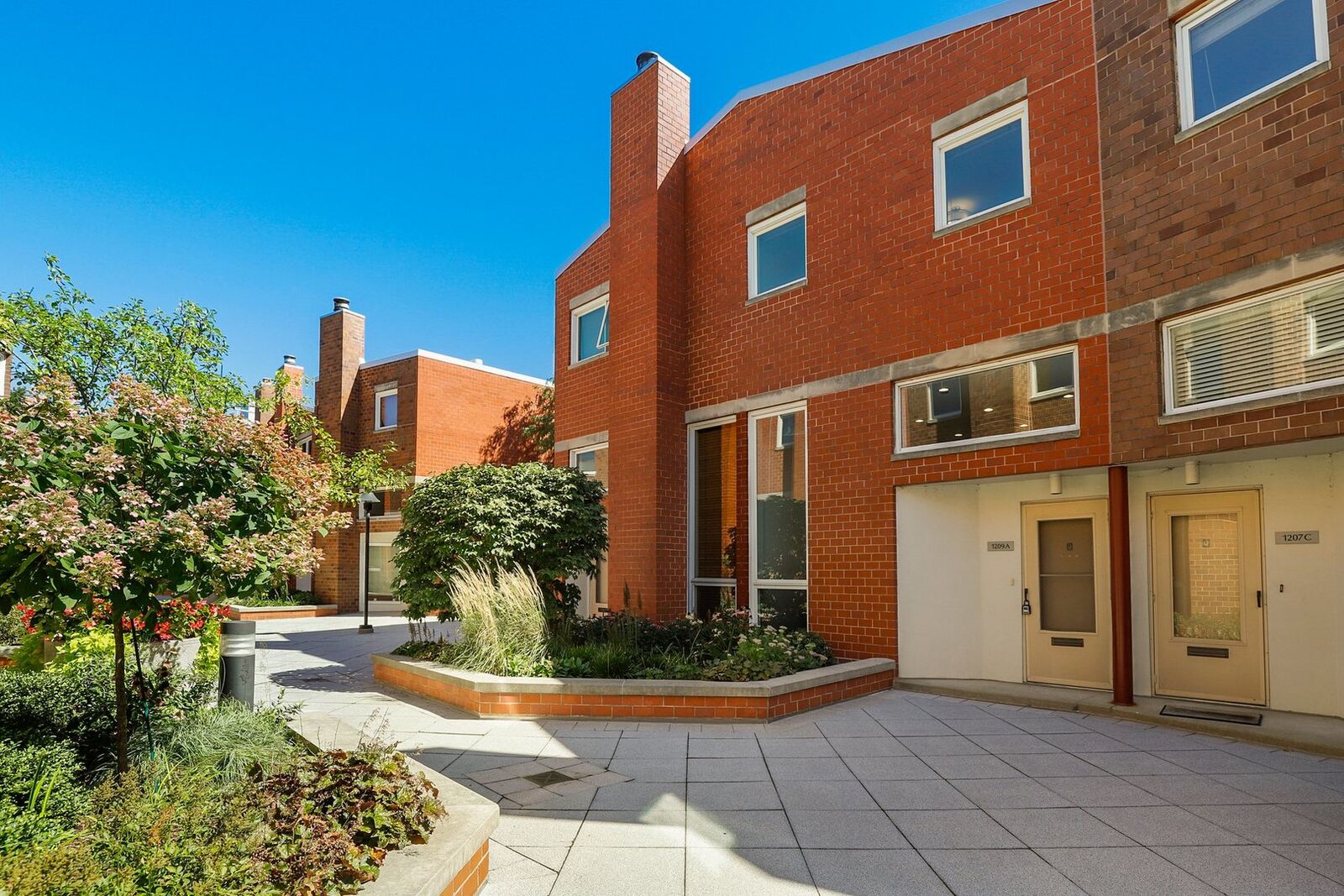 Property Photo: 1209 Central Street A IL 60201