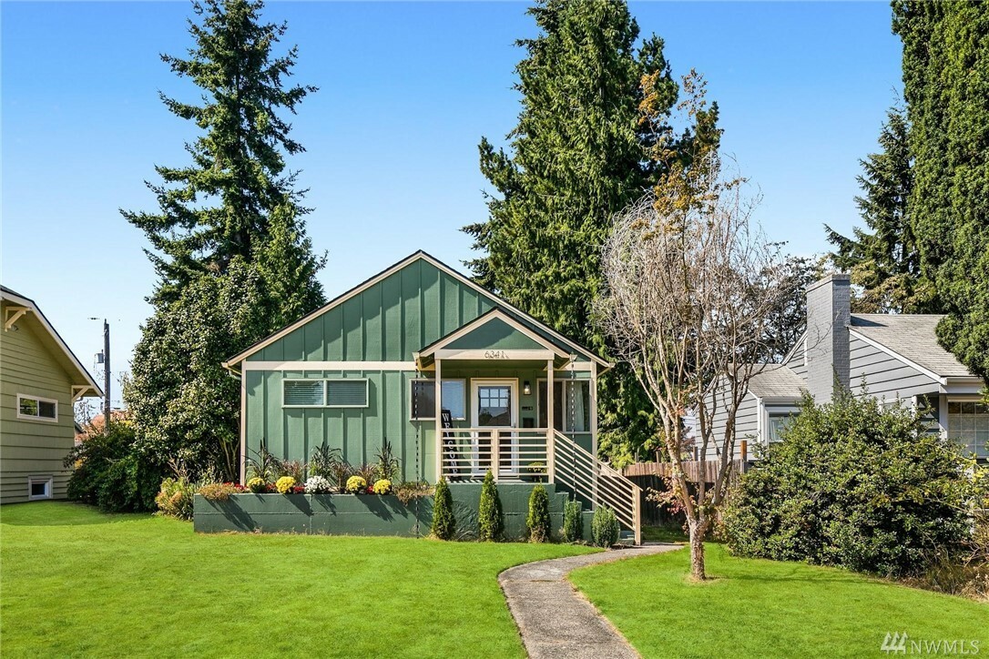 Property Photo:  6341 37th Ave SW  WA 98126 