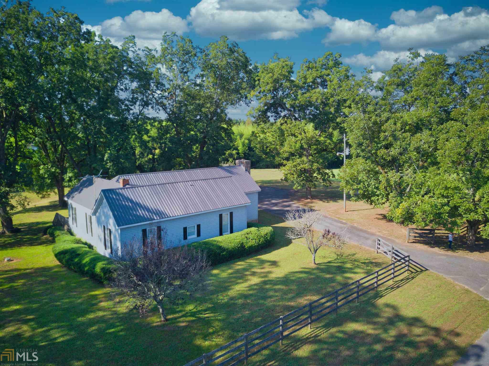 Property Photo:  195 Hammond Rd  GA 30233 