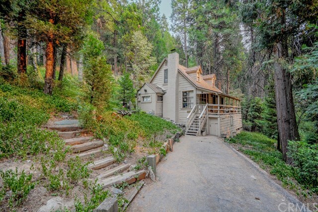 Property Photo:  606 Crest Estates Drive  CA 92352 