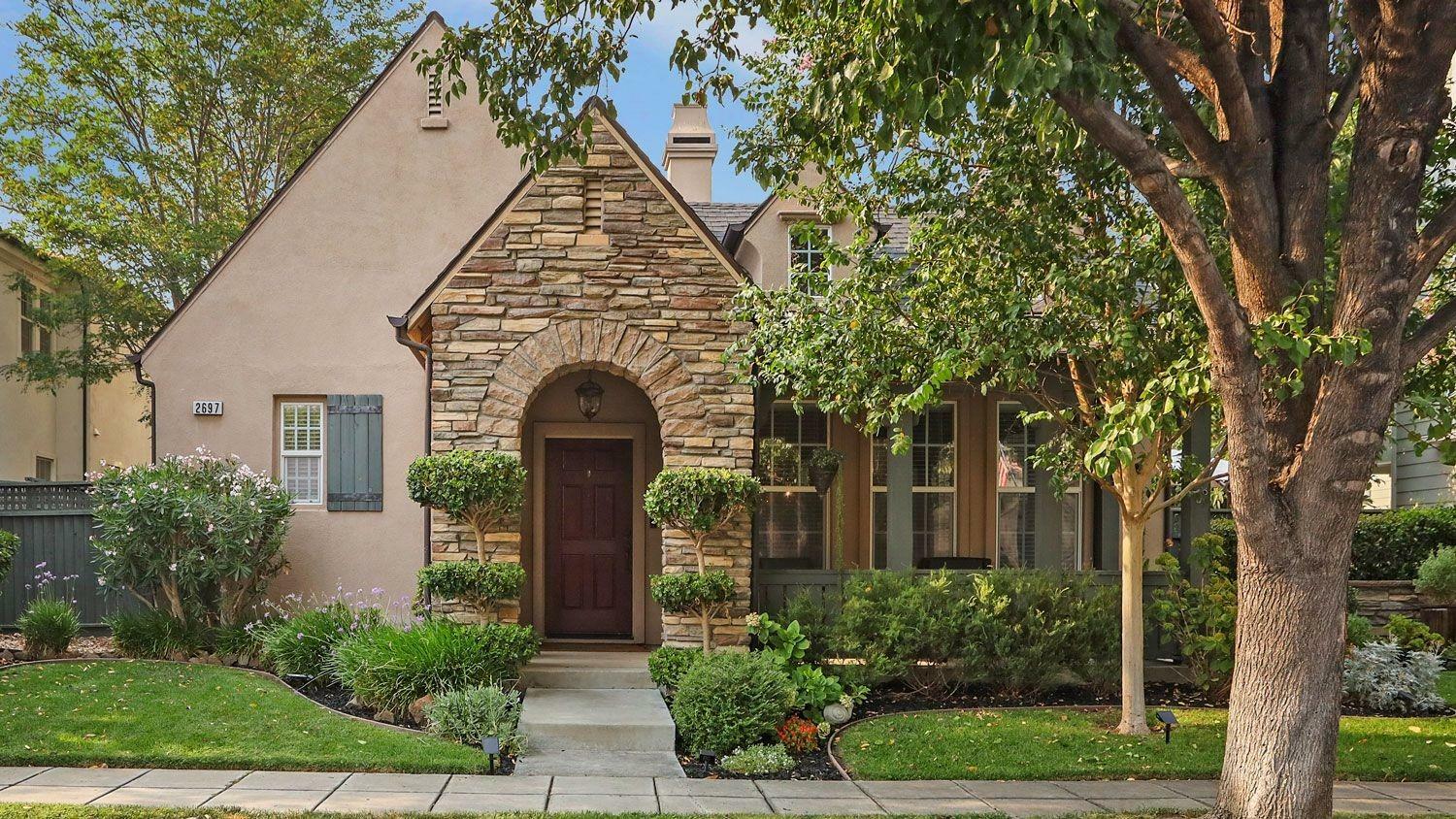 Property Photo: 2697 Daisy Lane CA 95377