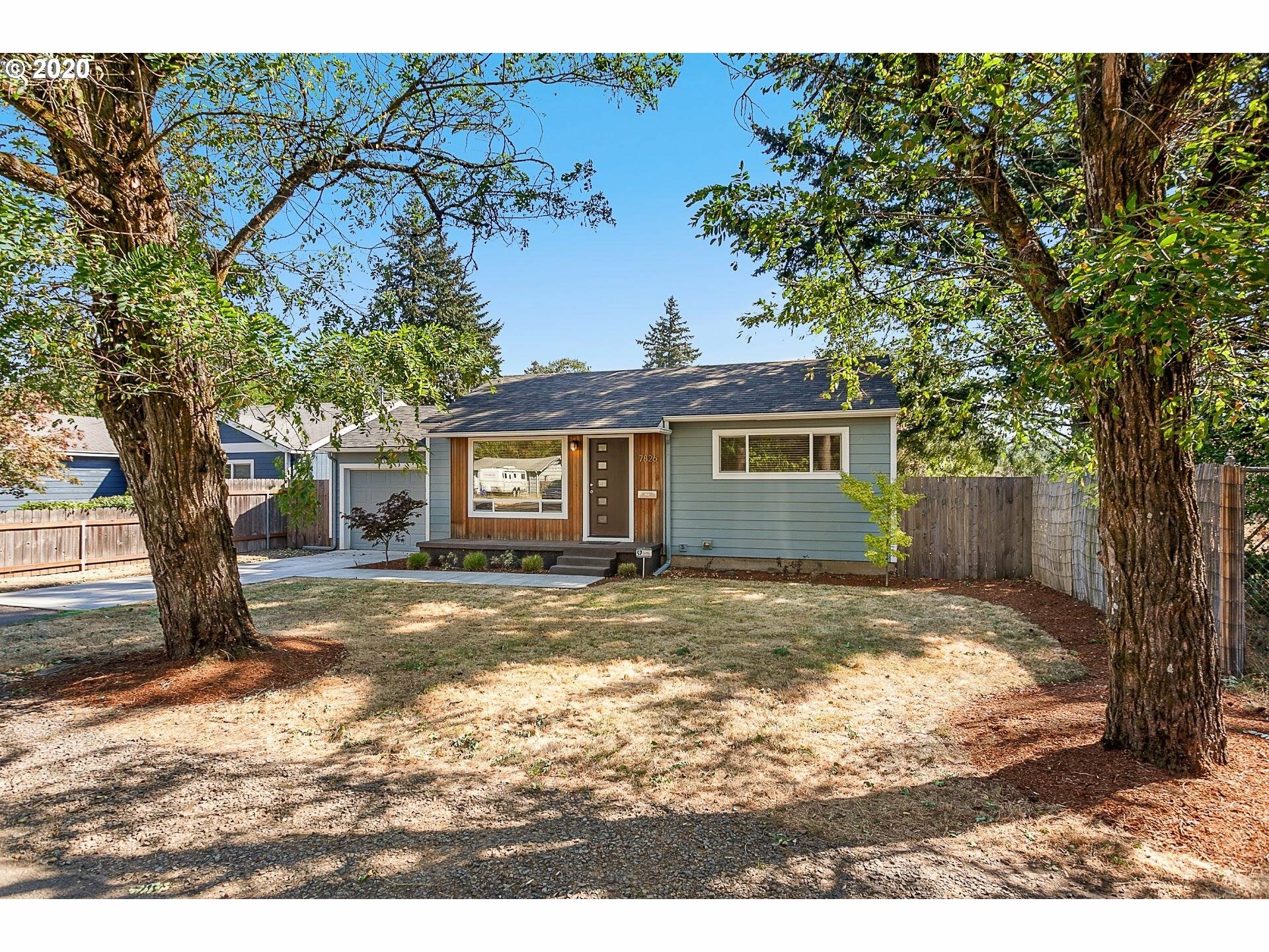 Property Photo:  7826 SE 70th Ave  OR 97206 