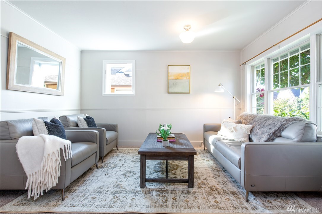 Property Photo:  8238  Ashworth Avenue N  WA 98103 
