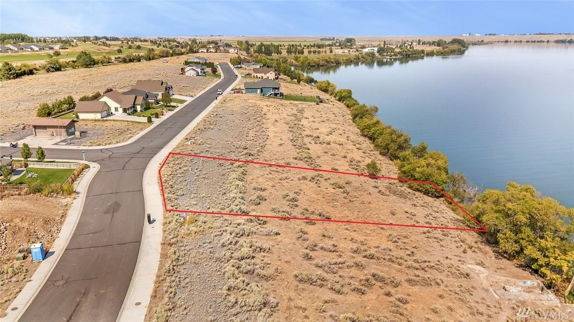 Property Photo: 3973 Edwards Drive NE WA 98837