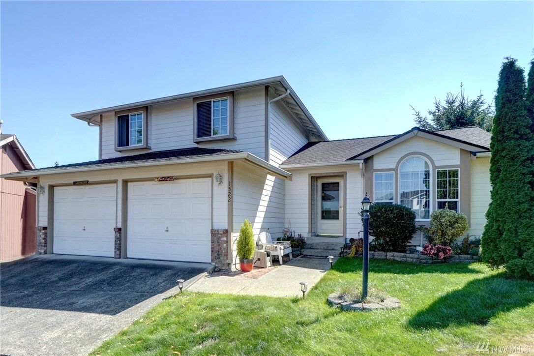 Property Photo: 1522 198th Street E WA 98387