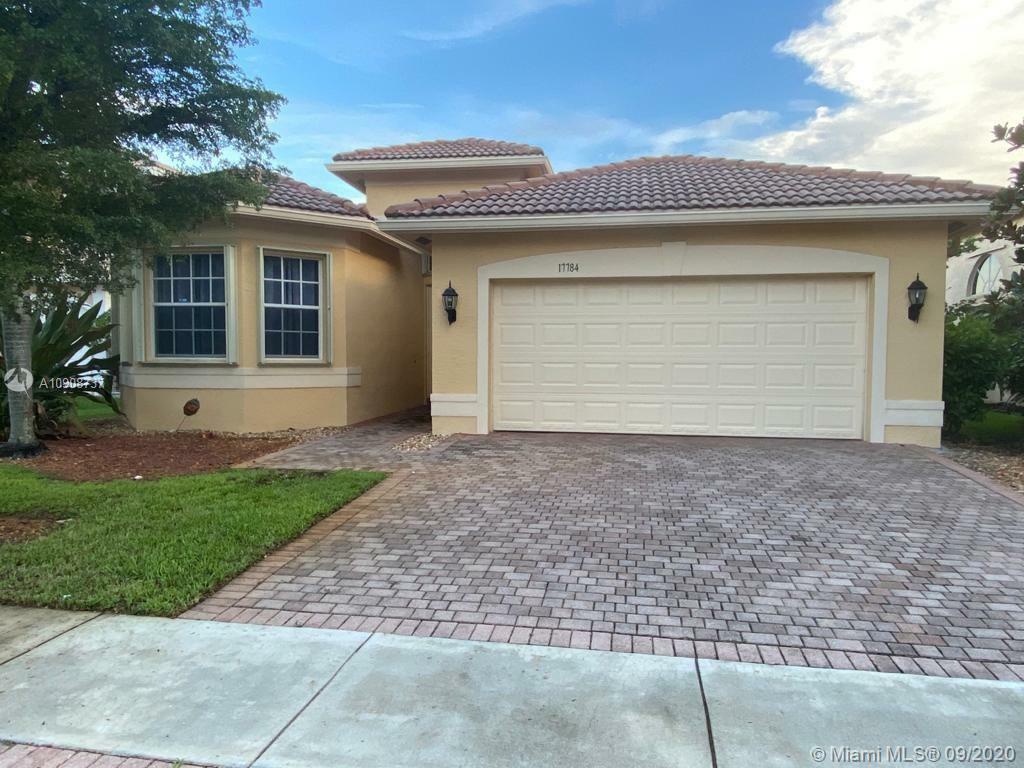 Property Photo:  17784 SW 47th St 17784  FL 33029 