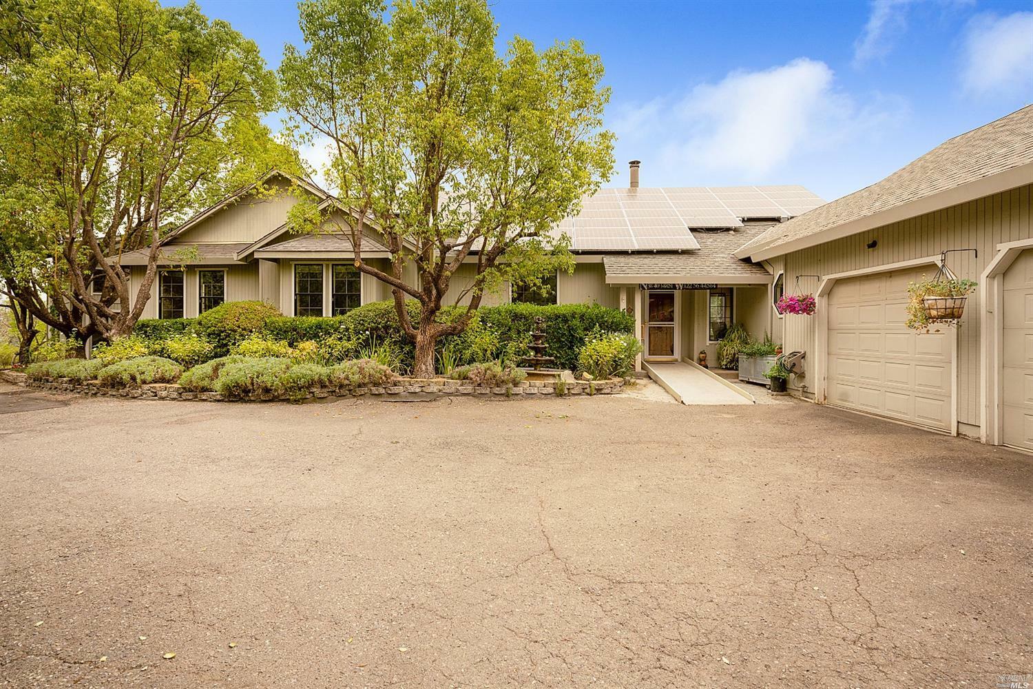 Property Photo:  6165 West Dry Creek Road  CA 95448 