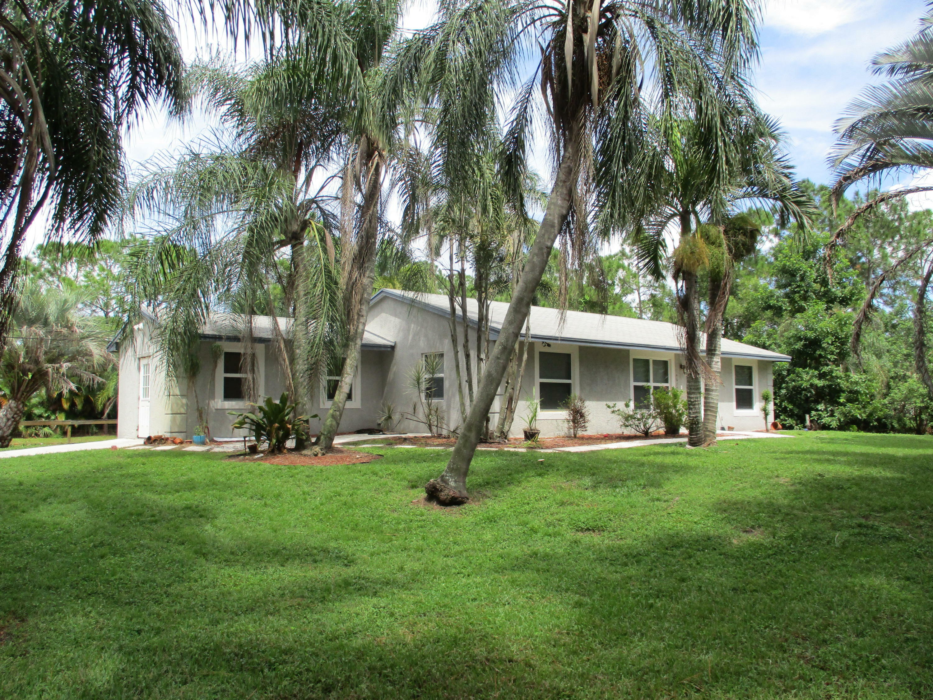 Property Photo: 14677 87th Street N FL 33470