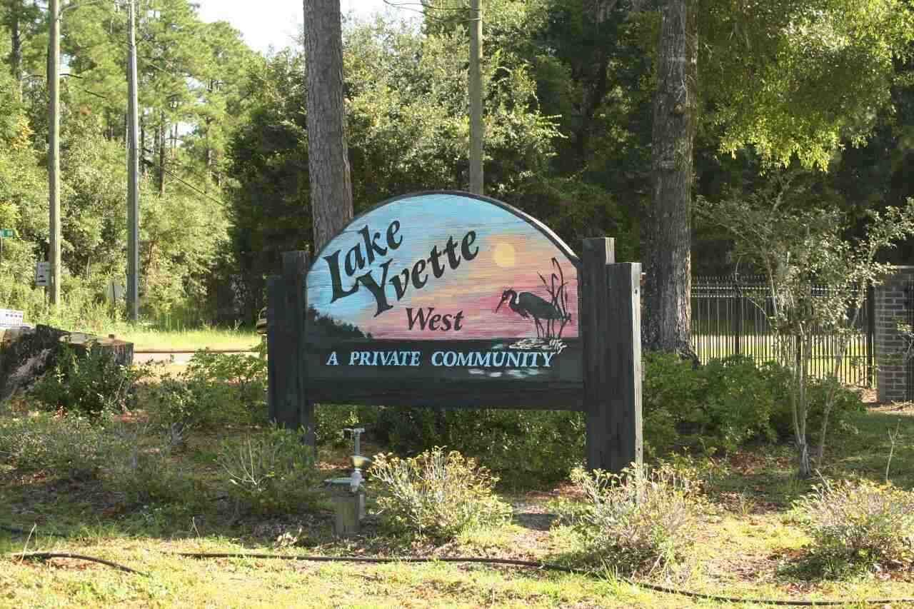 Property Photo:  Xxxx Christian Loop 2  FL 32333 