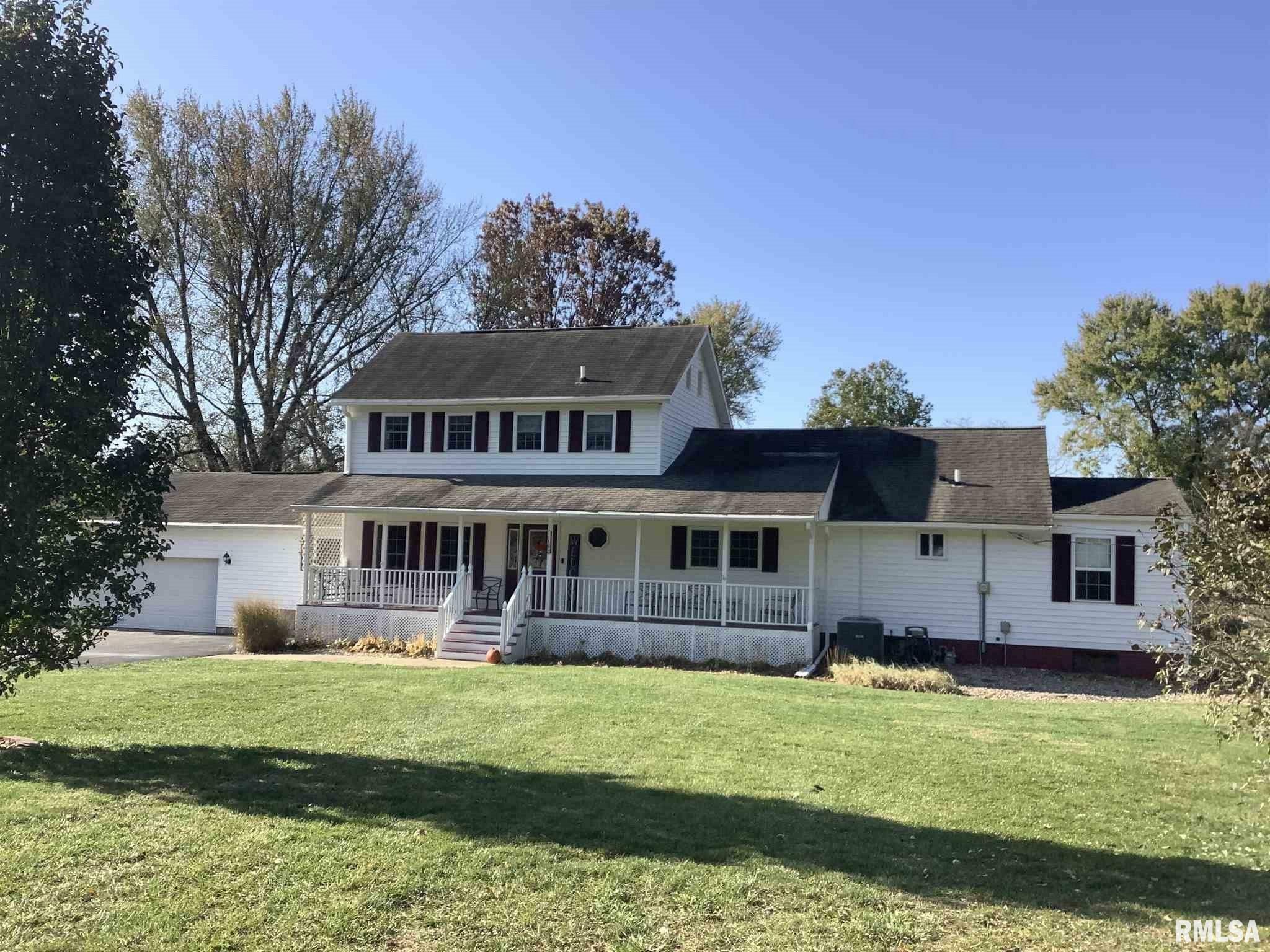 Property Photo: 116 Lakeview IL 61430