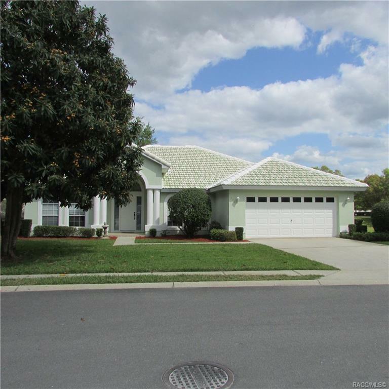 Property Photo:  706 Inverie Drive  FL 34453 