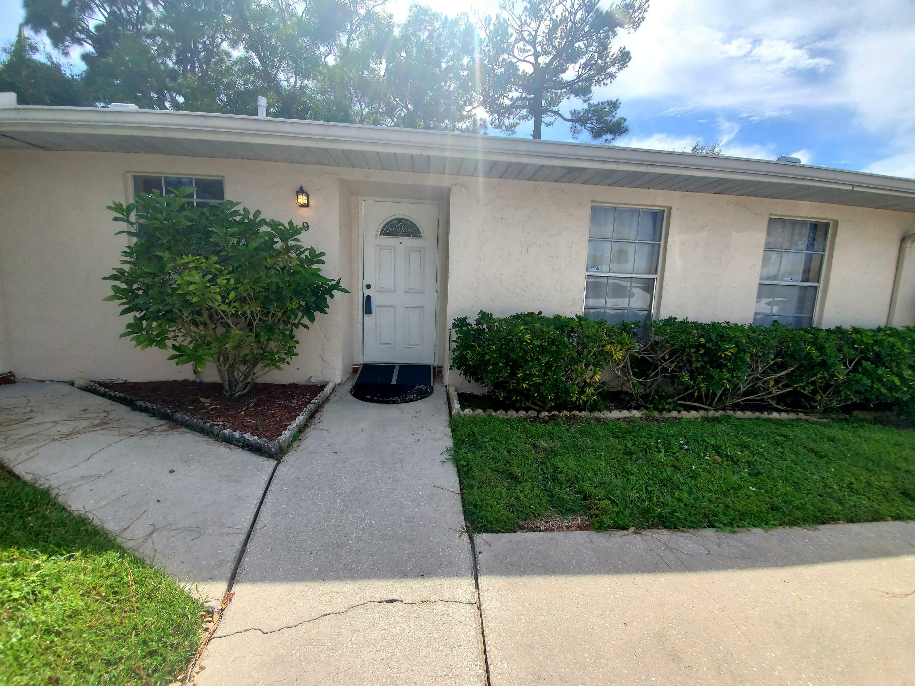 Property Photo:  519 Holyoke Lane  FL 33467 