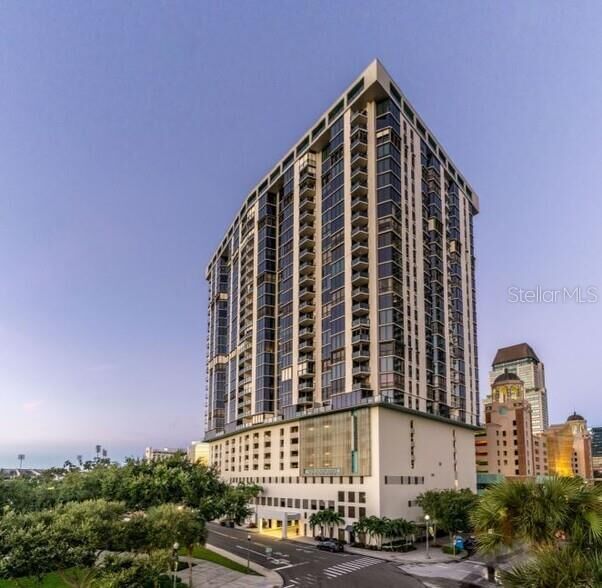1 Beach Drive SE 1310  St Petersburg FL 33701 photo