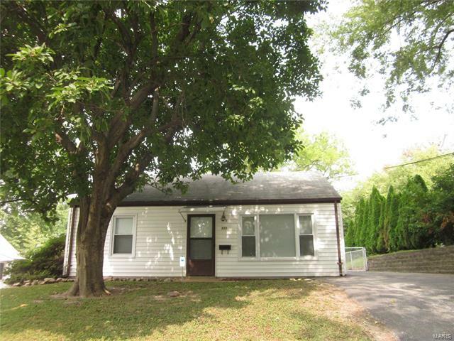 Property Photo:  333 Washington Street   63031 
