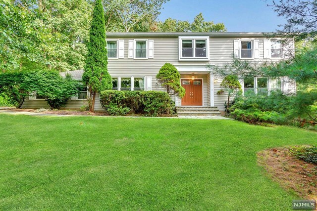 Property Photo:  26 Copper Hill Park  NJ 07456 