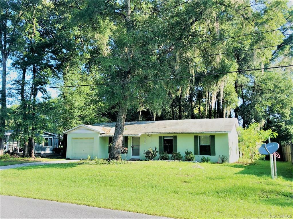 Property Photo:  1571 W Pinion Lane  FL 34434 