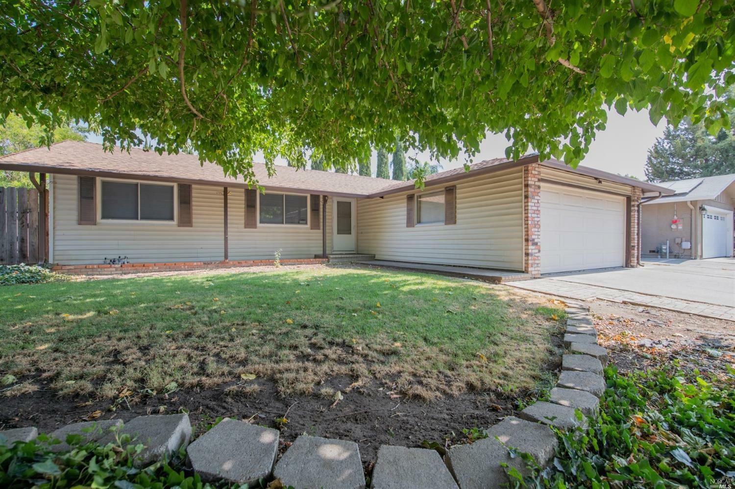 Property Photo:  119 Georgetown Drive  CA 95687 