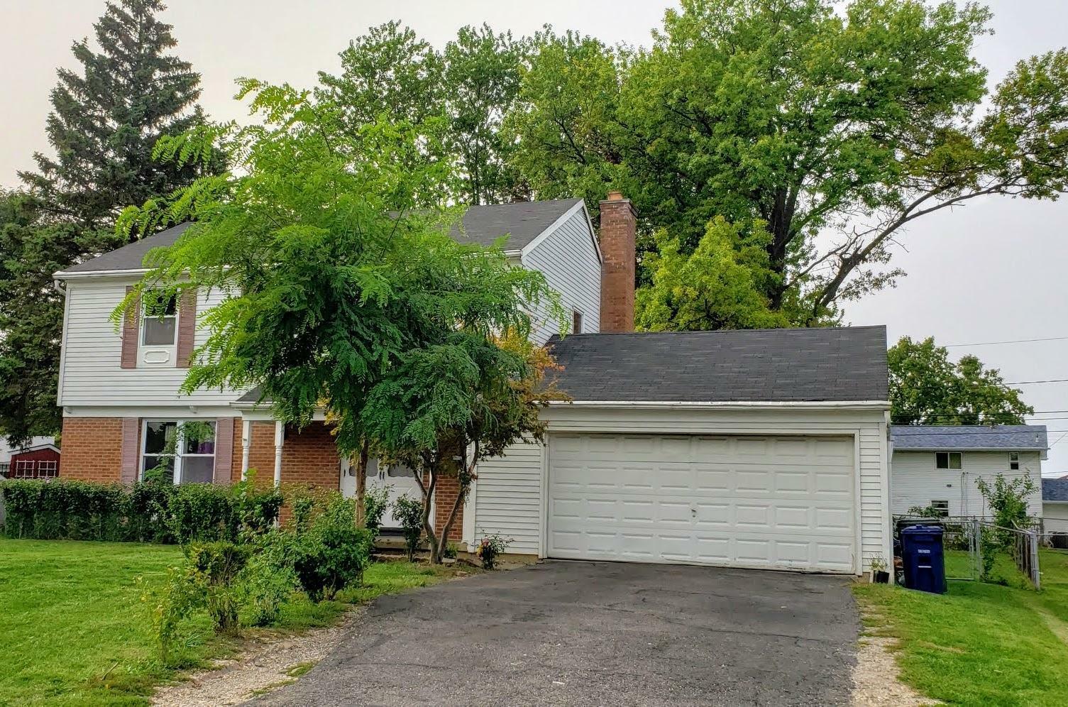 Property Photo:  1236 Lindenwood Road N  OH 43229 