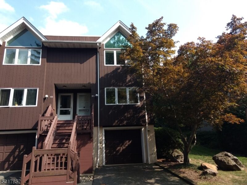 Property Photo: 160 Marion Dr NJ 07052