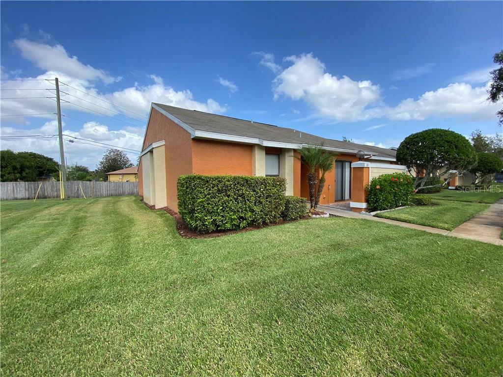 Property Photo:  28 Silver Oak Circle  FL 34743 