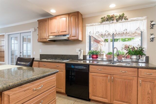 Property Photo:  958 E J St  CA 91910 