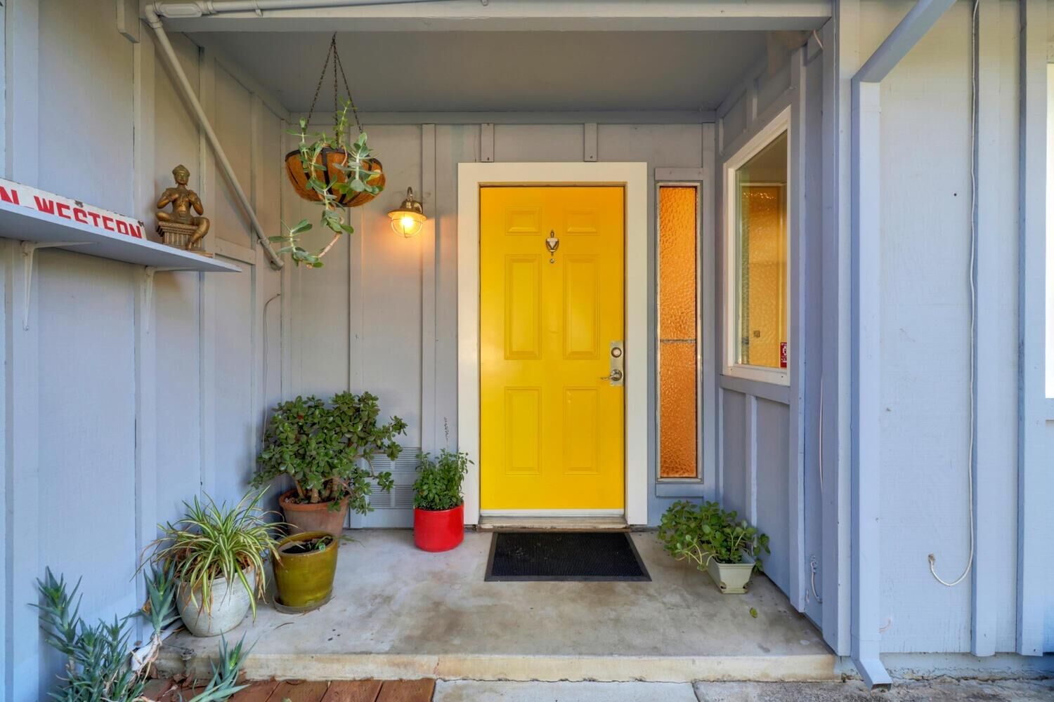 Property Photo:  4050 Sumac Lane  CA 95820 
